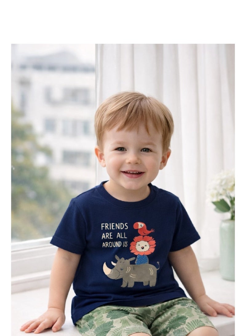 لؤي نقدّم لكم تيشيرتات LUAY المصنوعة من القطن 100% للأولاد والبنات! 🌈 تتميز تصاميمنا الاحتفالية ذات الأكمام القصيرة بألوان زاهية ونقوش مرحة، لتمنح الأطفال والرضّع مزيجًا مثاليًا من الراحة والأناقة. صُنعت هذه التيشيرتات من قماش جيرسي ناعم، وبقَصّة مريحة تناسب حركة الأطفال النشيطة طوال اليوم.  اكتشفوا مجموعتنا المتنوعة من أزياء الأطفال للأولاد، حيث ستجدون تيشيرتات أنيقة للأولاد، وتيشيرتات بولو عصرية للأطفال. ولأصغر محبّي الموضة، نوفر تيشيرتات للأطفال الرضّع بخامات ناعمة وتصاميم لطيفة تمنحهم راحة فائقة.  احتفلوا بالمناسبات الثقافية مع بارونغ تاغالوغ للأطفال، أو استعدوا لأيام اللعب والحماس مع تصاميم قمصان كرة القدم للأطفال ذات الطابع الرياضي. تبحثون عن هدية مميزة؟ تيشيرتات دبي للأطفال من LUAY تُعد تذكارات رائعة ومناسبة لكل المناسبات 🕌  سواء للاستخدام اليومي أو للمناسبات الخاصة، تيشيرتات LUAY هي الخيار المثالي للأطفال. ومع تشكيلة واسعة تشمل قمصان للأولاد وأزياء أطفال بطابع النينجا العصري، سيكون أطفالكم دائمًا مستعدين للتألّق.  ارتقوا بخزانة ملابس أطفالكم مع LUAY، ودعوا شخصياتهم تشرق بالأناقة - Image 1